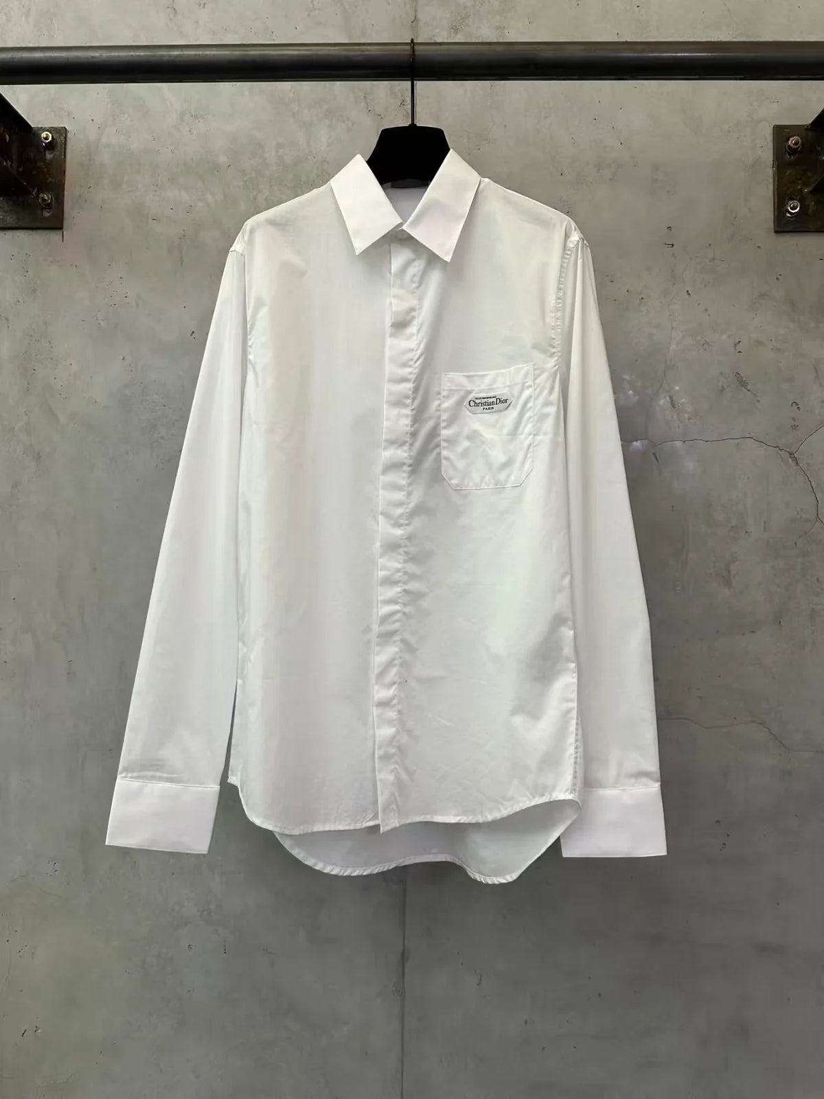 New lapel patch pocket long sleeved shirt