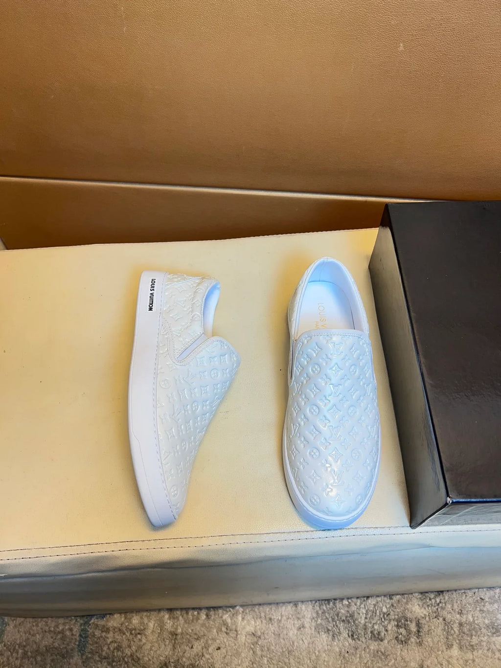 🏃 Casual shoes are a must-have for trendy men 😍