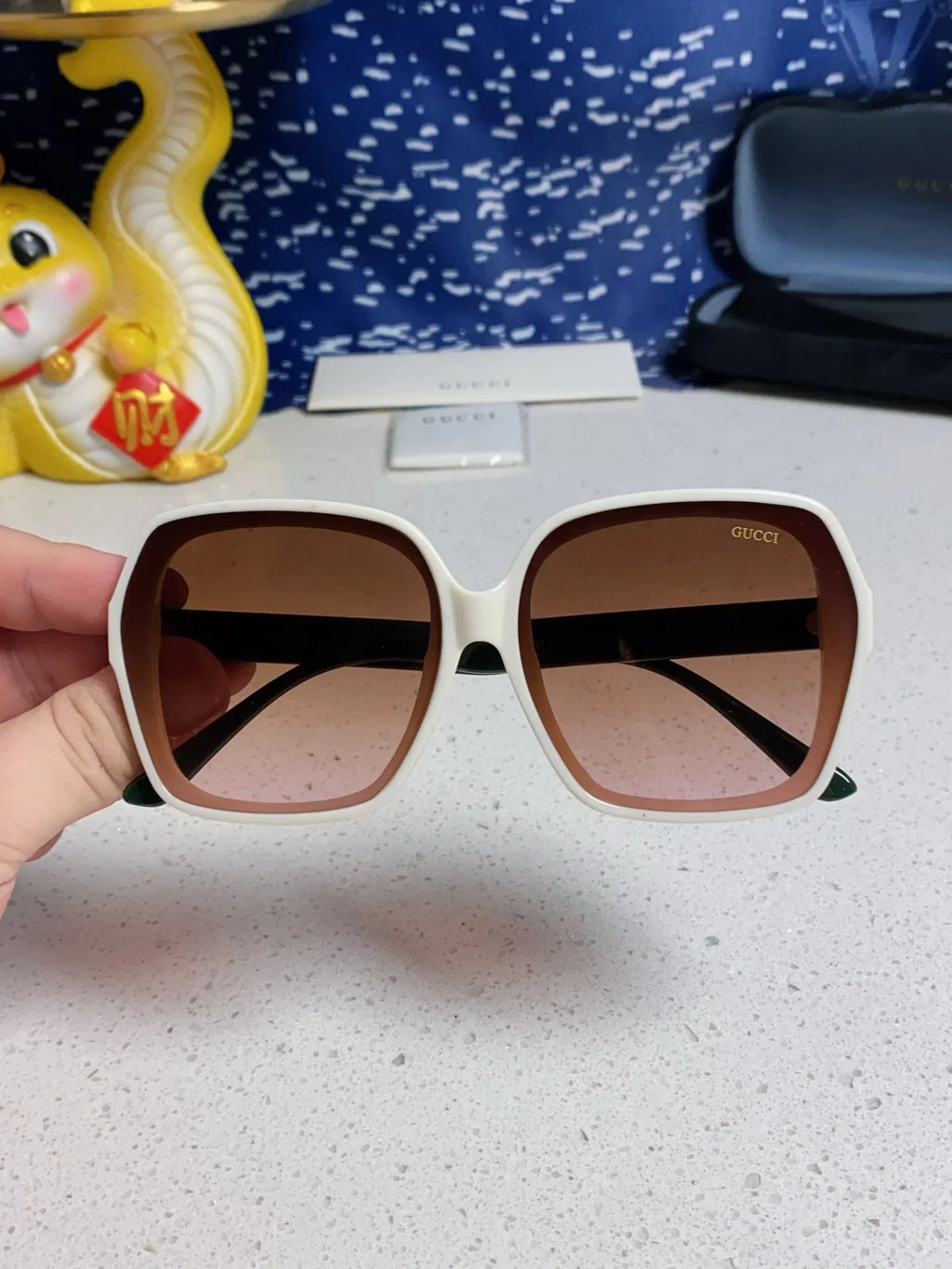 Fashionable European and American style concealed sunglasses