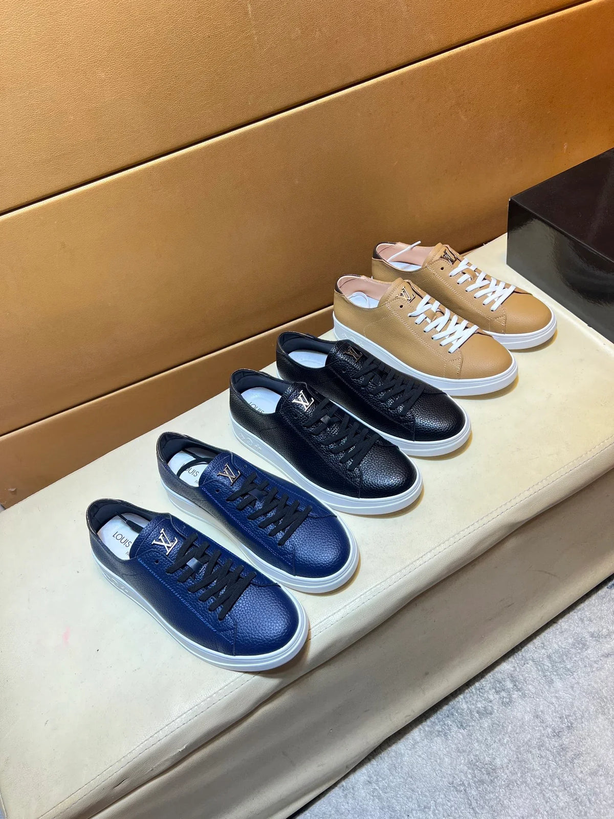🏃 Casual shoes are a must-have for trendy men