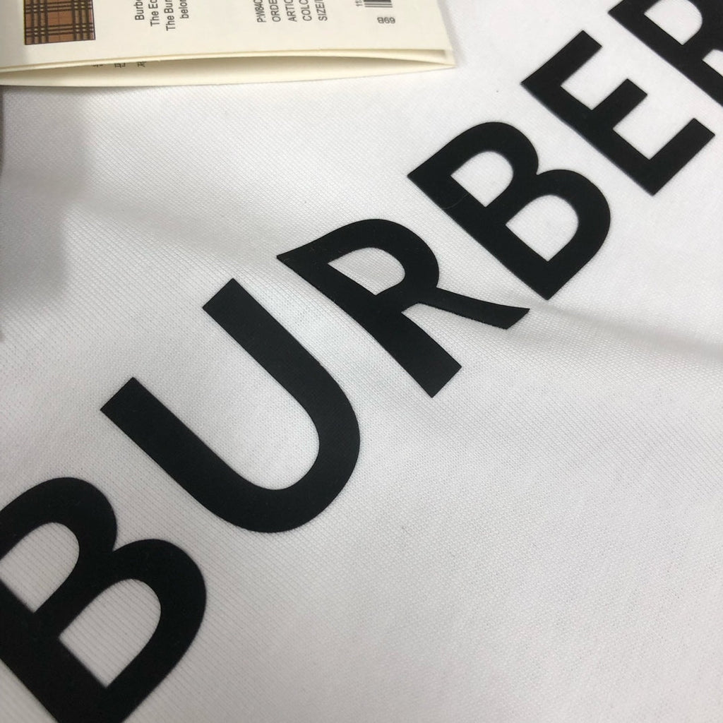 Cotton fabric T-shirt versatile and stylish