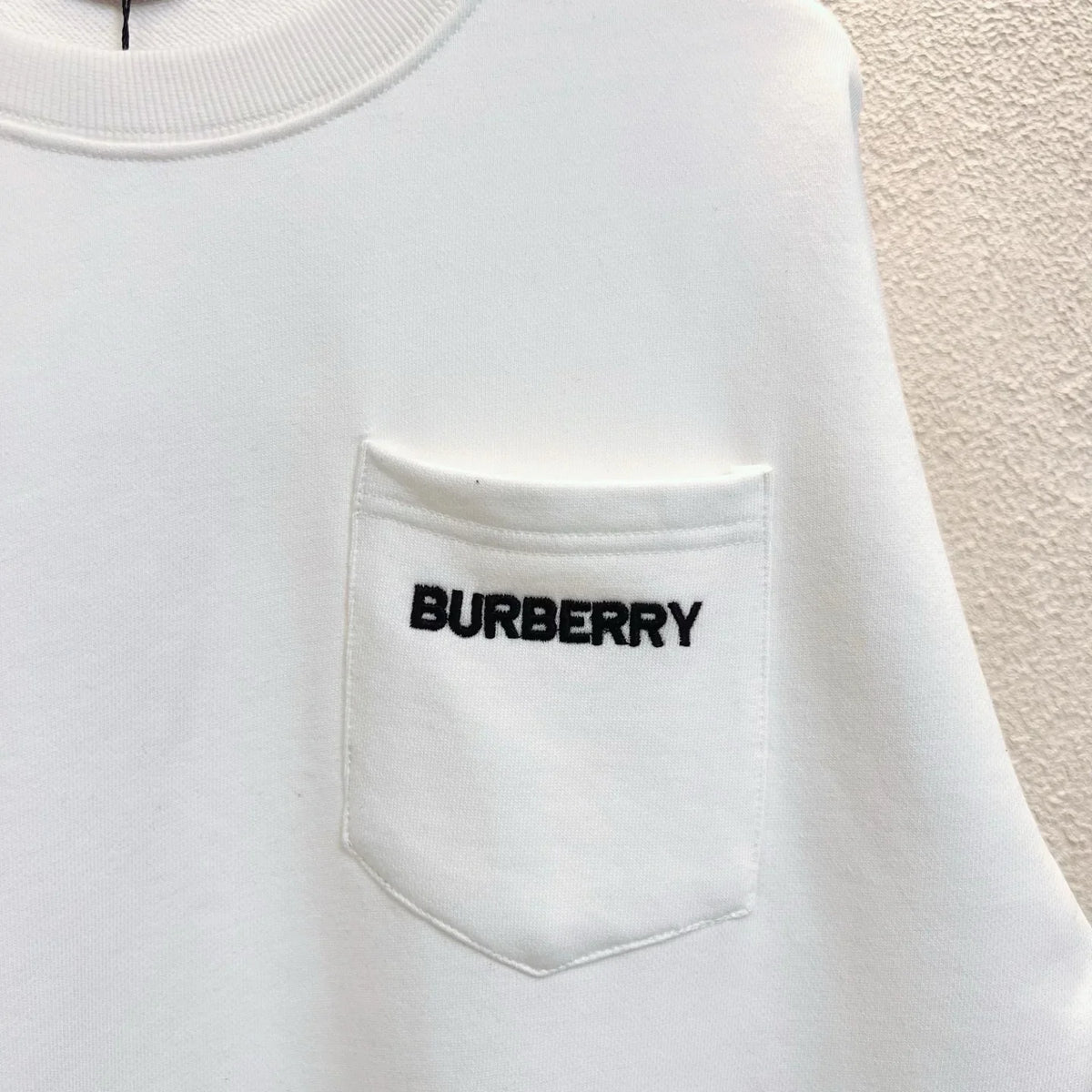 Embroidered letter arm plaid patchwork round neck hoodie