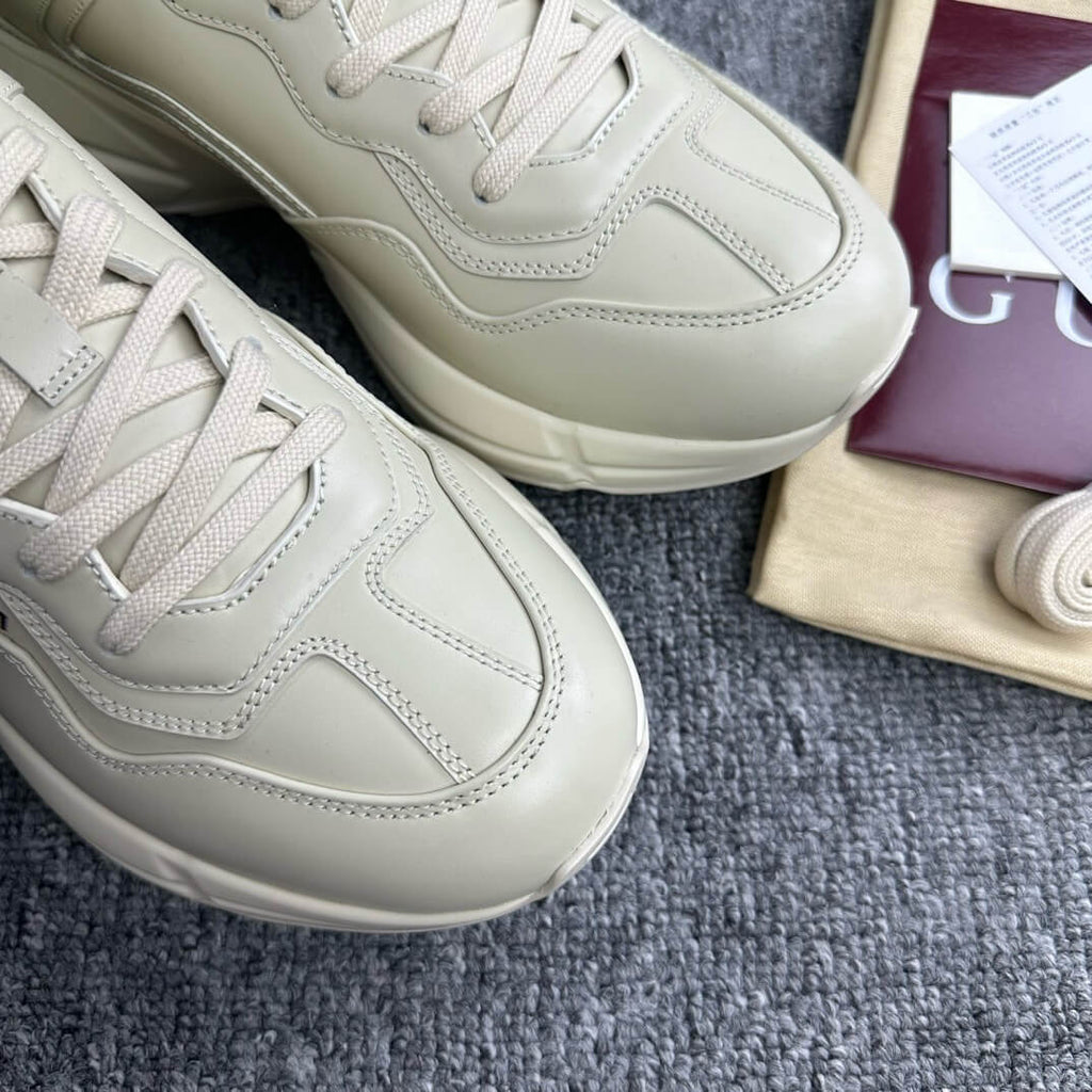 Letter Print Classical Sneaker