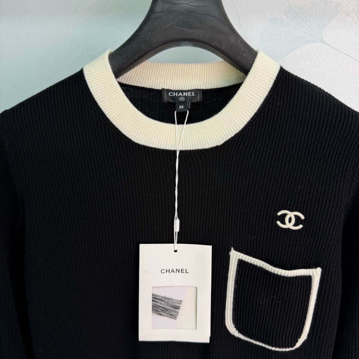 26 Early Autumn New Classic Black and White Contrast Knit Sweater