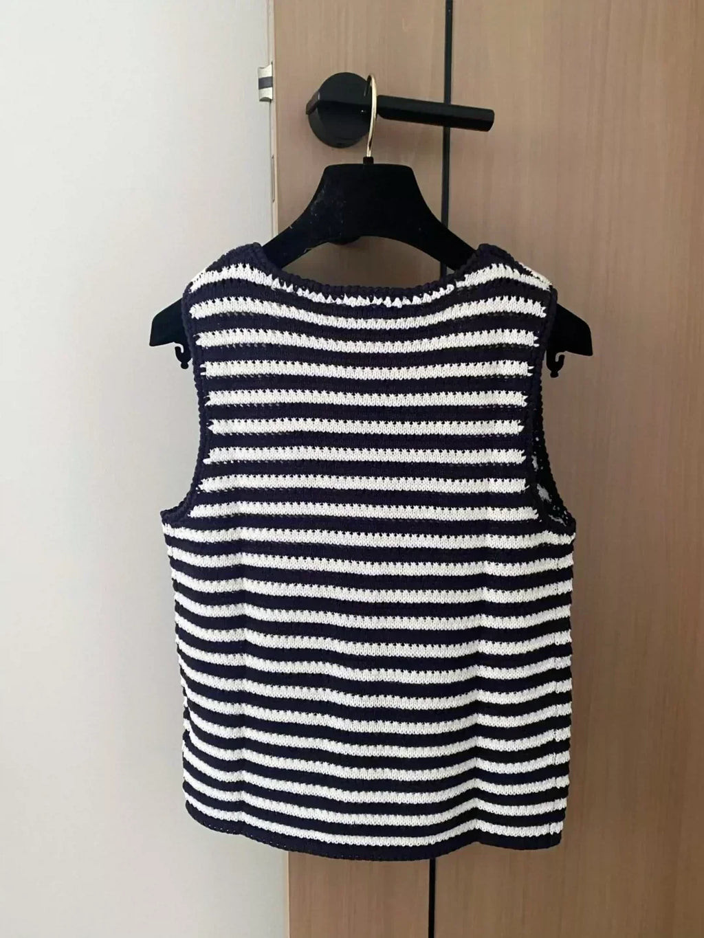 25 new summer striped knitted vest