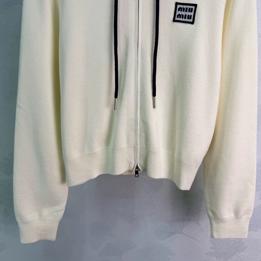 26 Early Autumn New Hooded Jacket