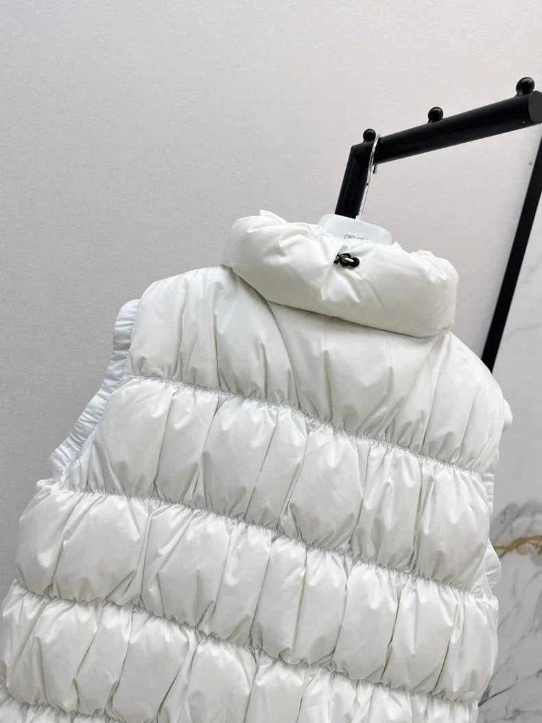 25 Collar decoration down vest