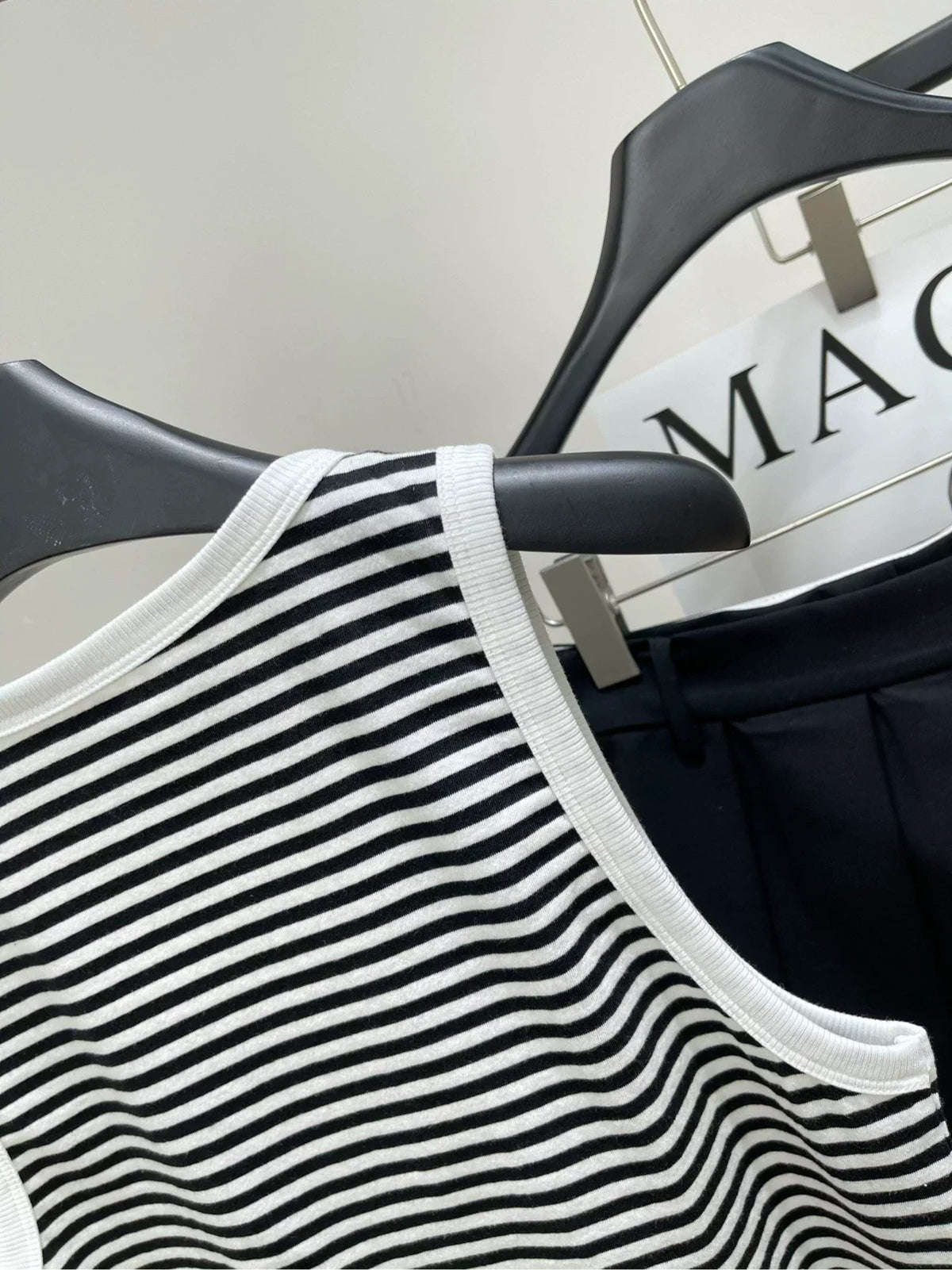 25SS new black and white striped vest for spring and summer