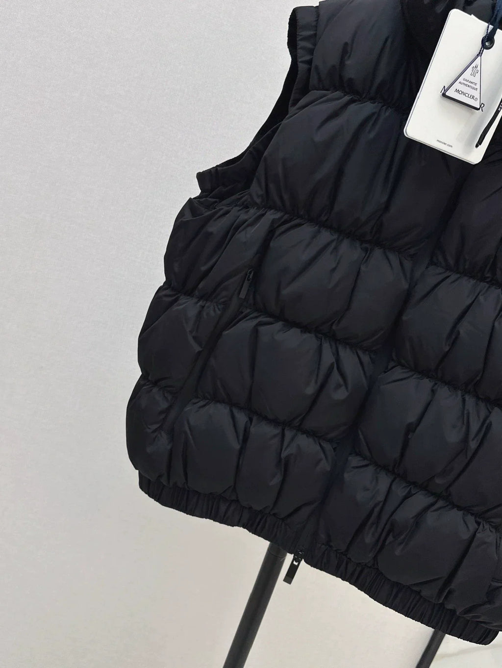 25 Collar decoration down vest