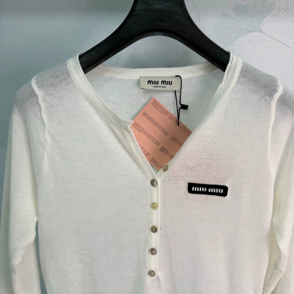26 Early Autumn Long-Sleeve Knit Sweater