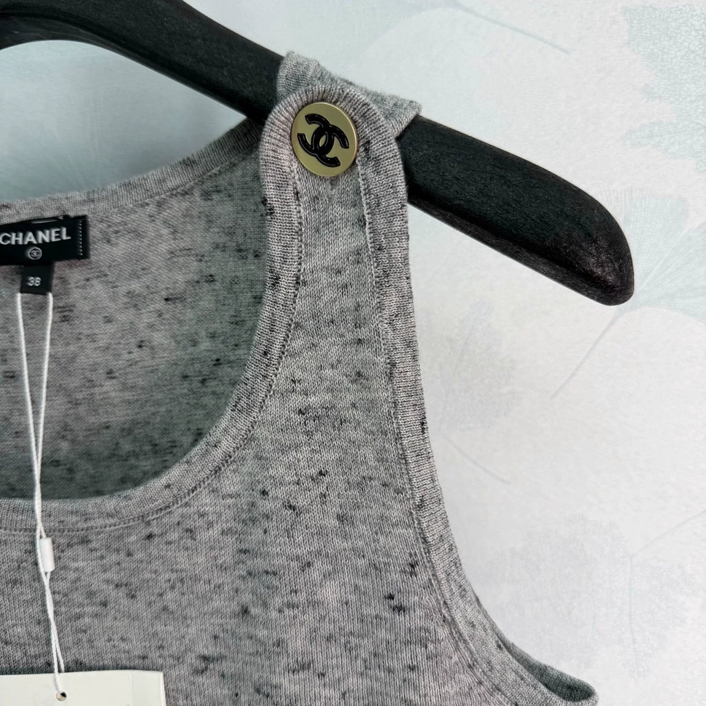 26 Early Autumn New Grey Knit Vest