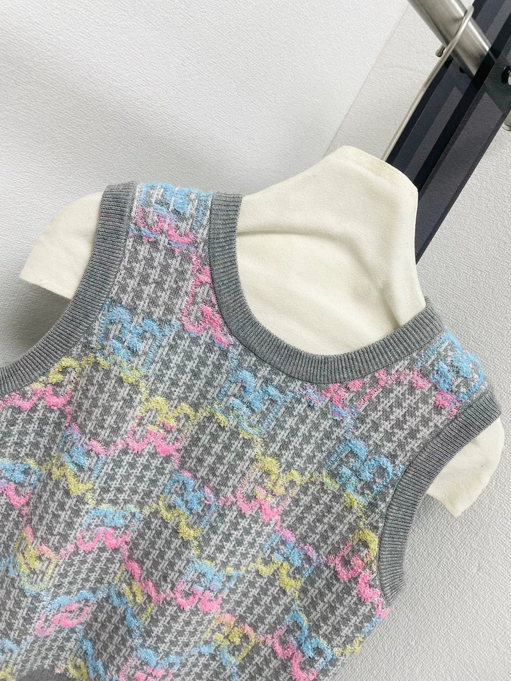 25fw Jacquard vest