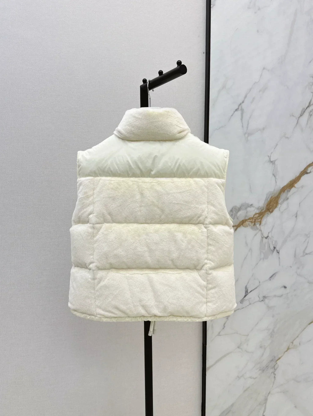 25 Mao Mao Down Vest