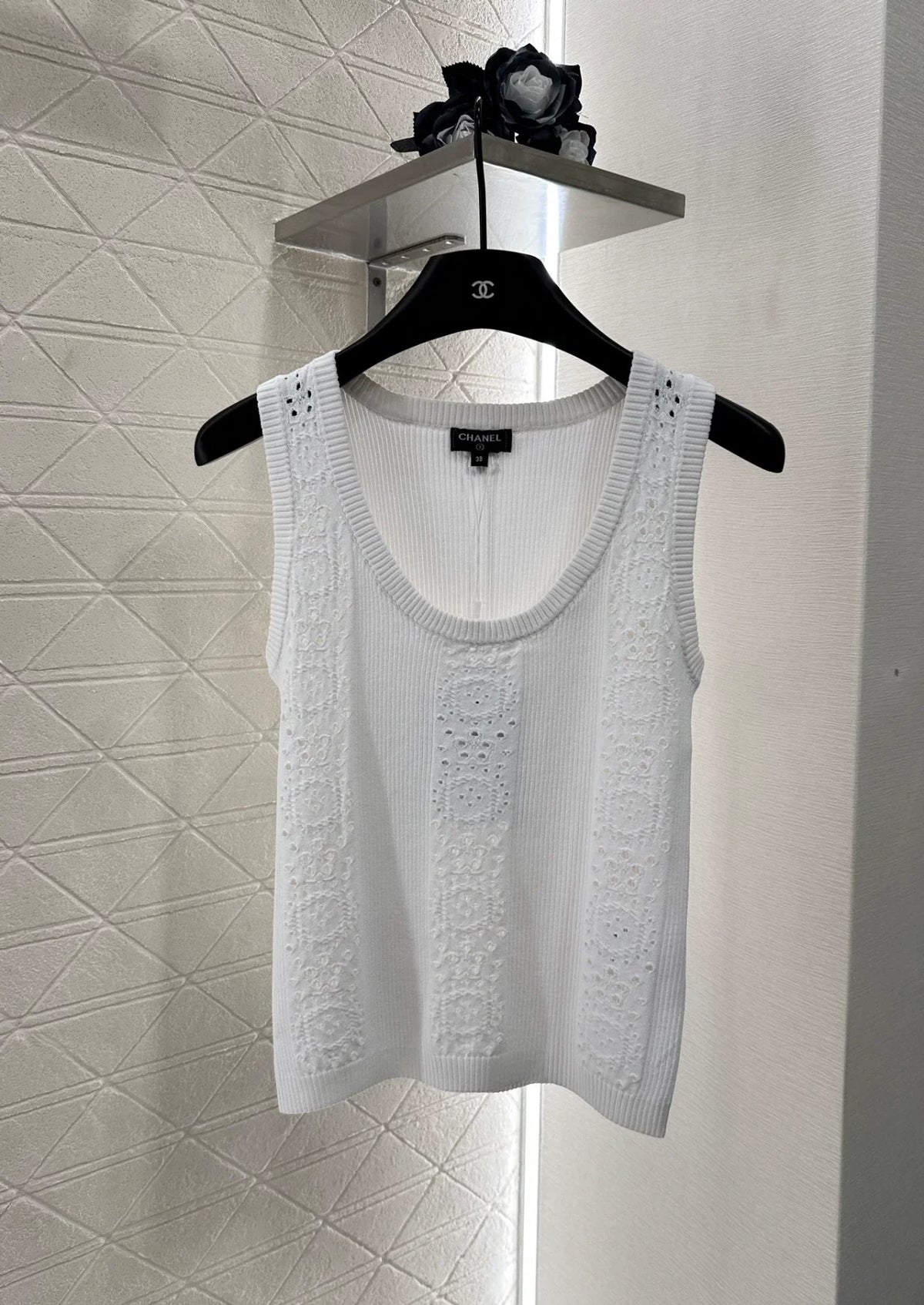 25fw Hollow knit vest