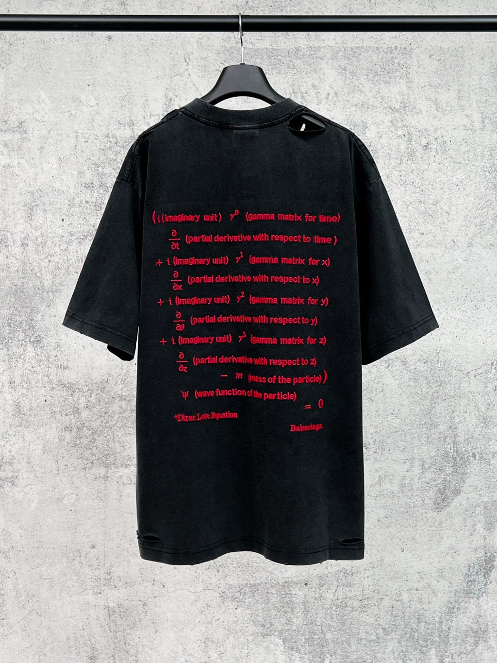 Embroidered and washed to make old short sleeved T-shirt