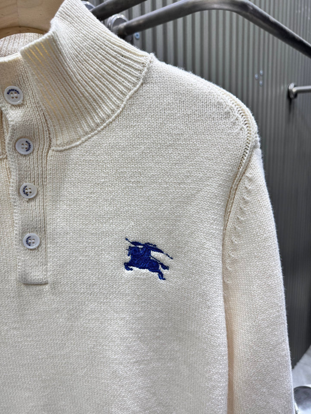 Small embroidery high neck pullover with half collar buckle knitted sweater