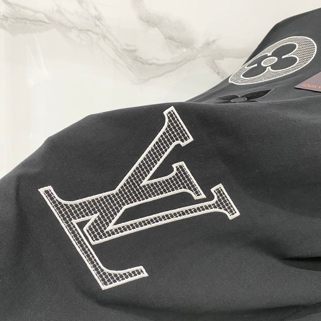 four-leaf clover 🍀 Alphabet grid embroidery 🪡 Logo T-shirt