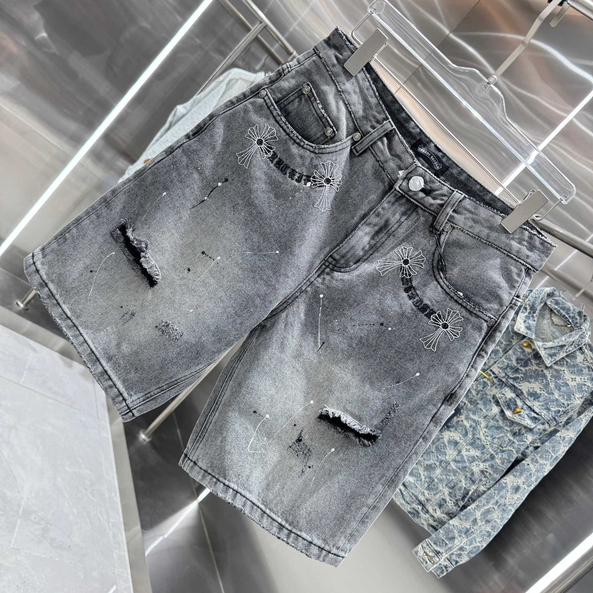 Spring and summer new cross denim shorts made of split leather