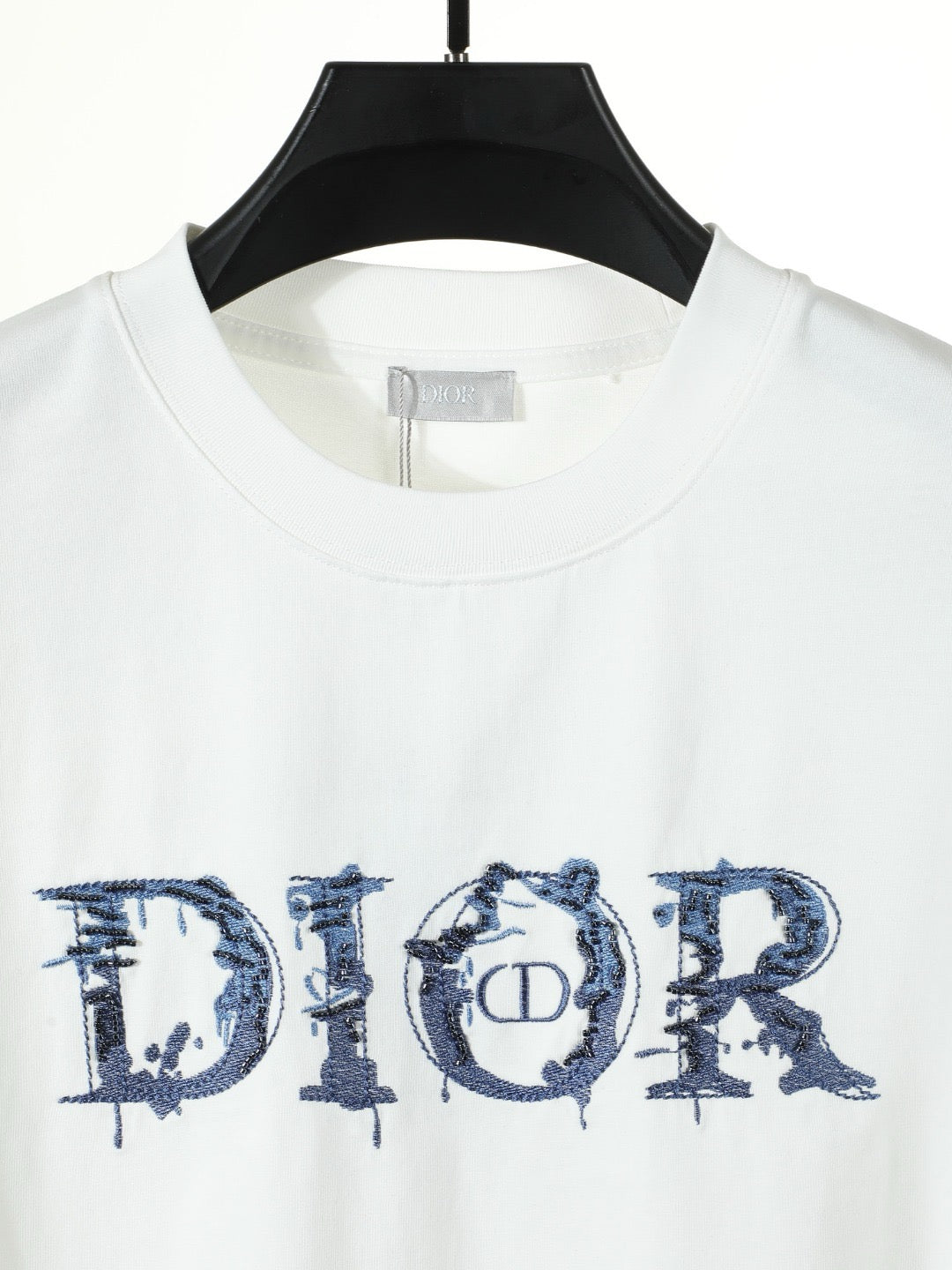 Embroidered T-shirt with floral letter stickers on the chest