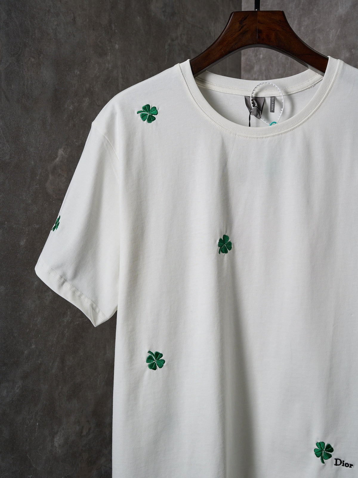 Four leaf clover embroidery pattern cotton loose round neck short sleeved T-shirt