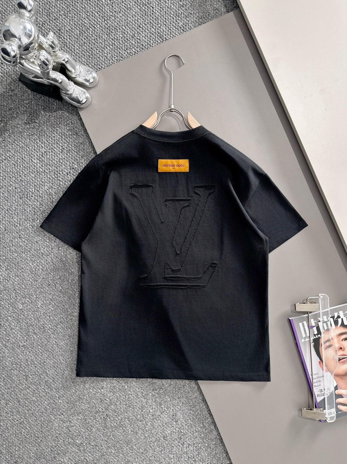 Damaged patchwork embroidered clover letter logo short sleeved t-shirt