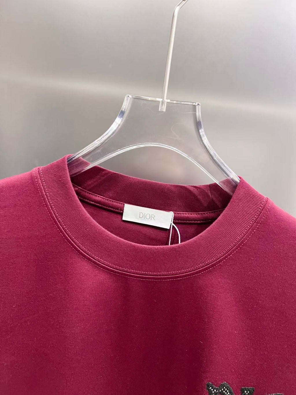 New letter sticker short sleeved shirt