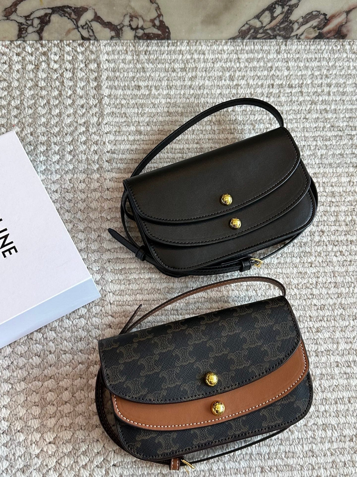 Double button semi-circular envelope package