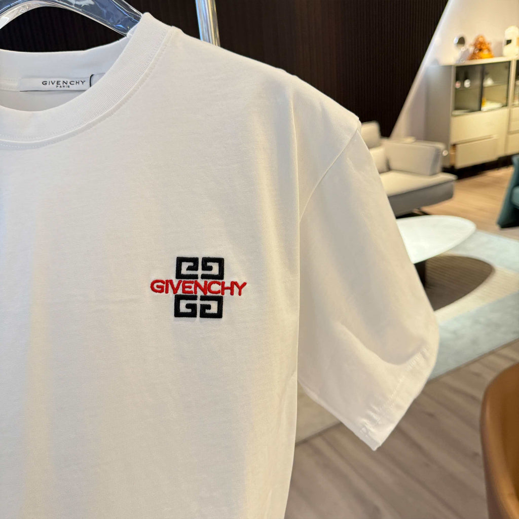 New embroidered letter short sleeved shirt