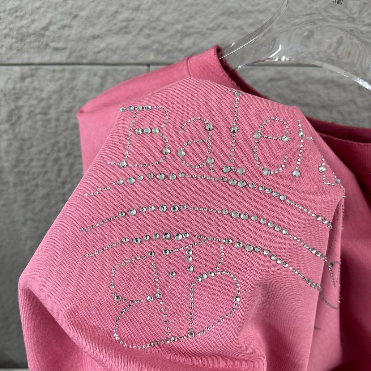 Wear and tear washed short sleeved T-shirt with distressed holes for both men and women