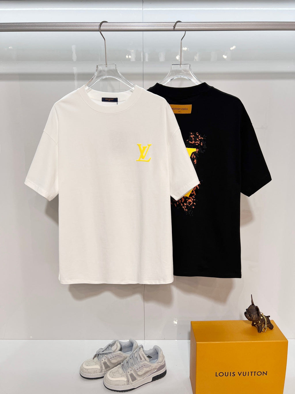 Three dimensional golden small LOGO color blocked offset printing pattern letter round neck T-shirt