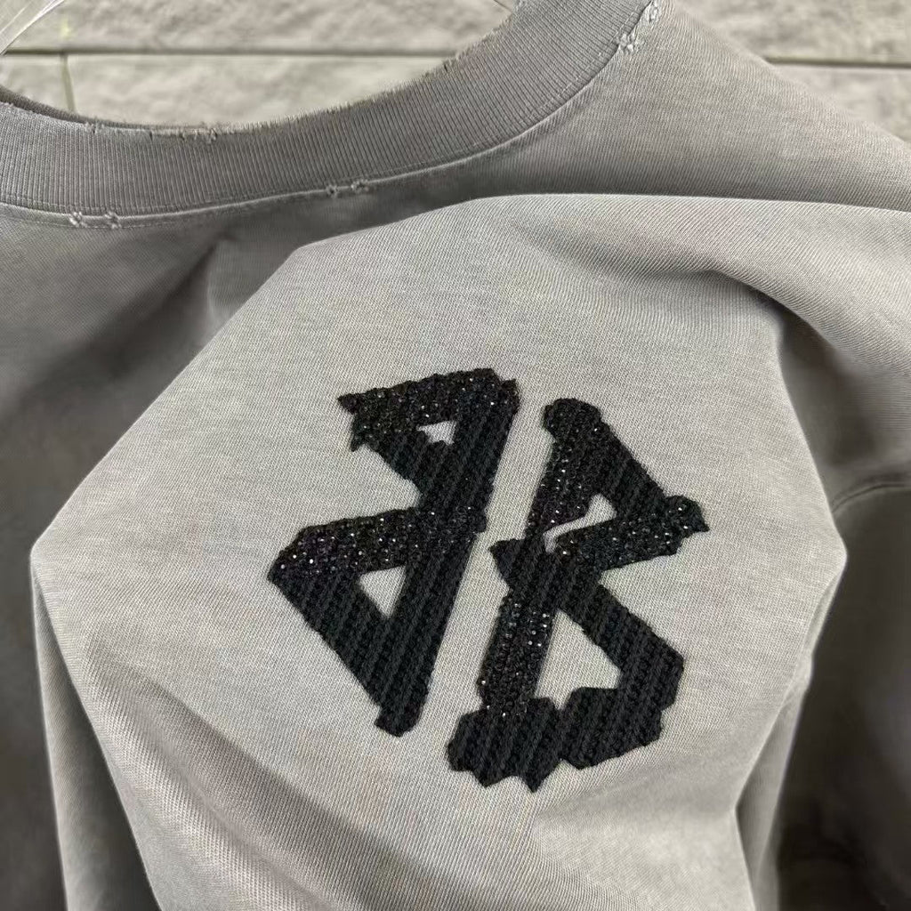 New style embroidered and rhinestone T-shirt