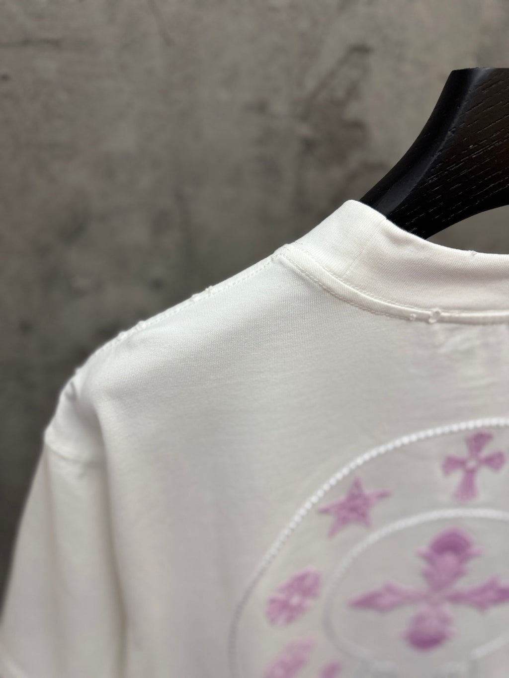 3D Embroidery UV Color Changing Short Sleeve