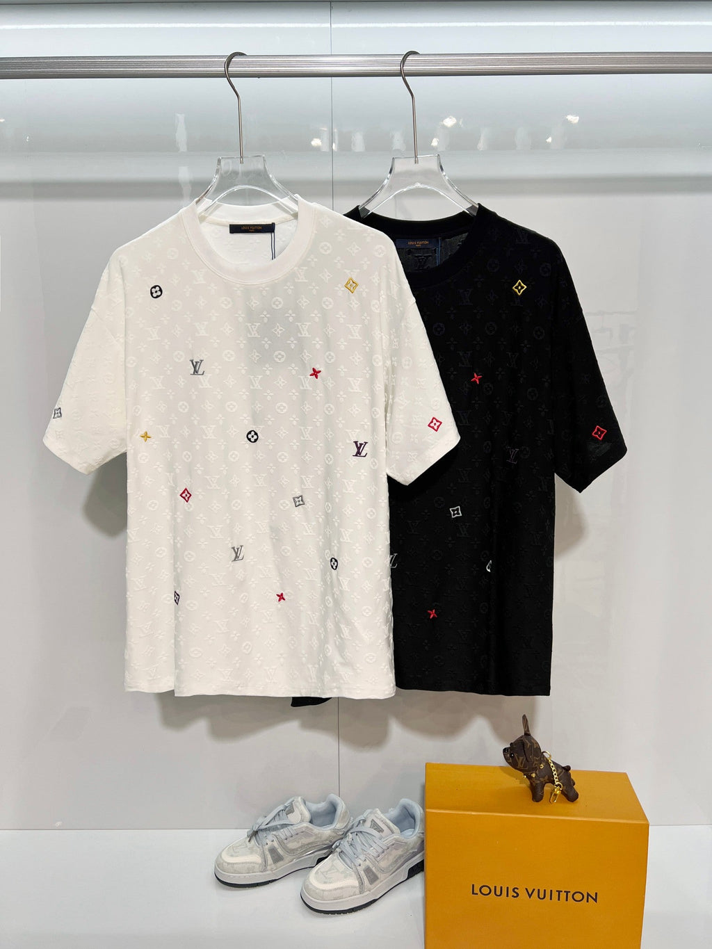 New full body floral letter T-shirt