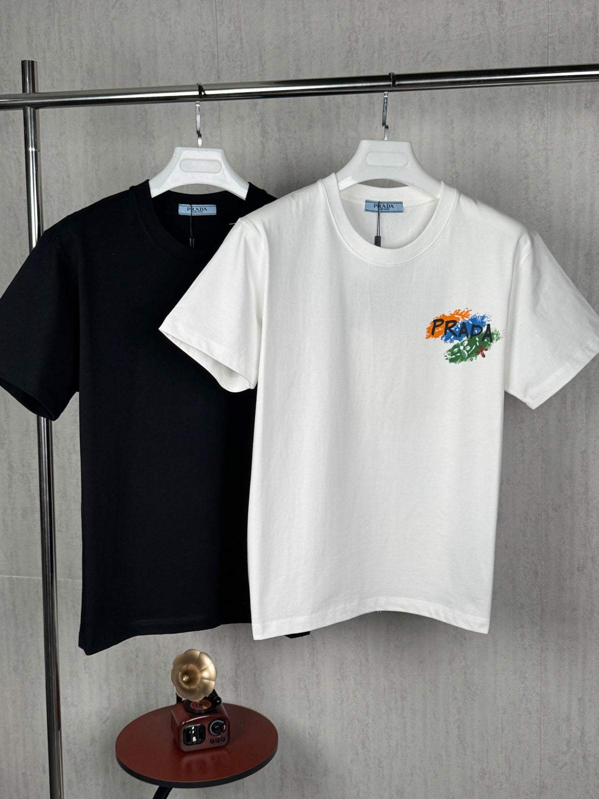 Hand drawn graffiti pattern unisex T-shirt
