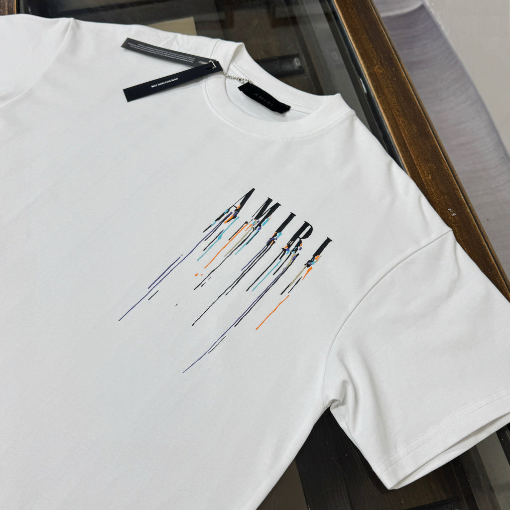 Latest short sleeved round neck T-shirt