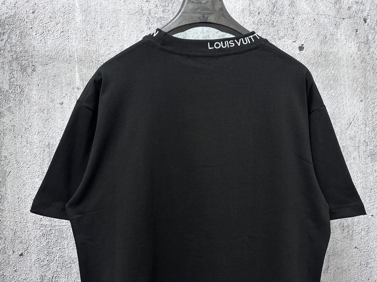 Embroidered collar, small leather pocket, short sleeved, unisex
