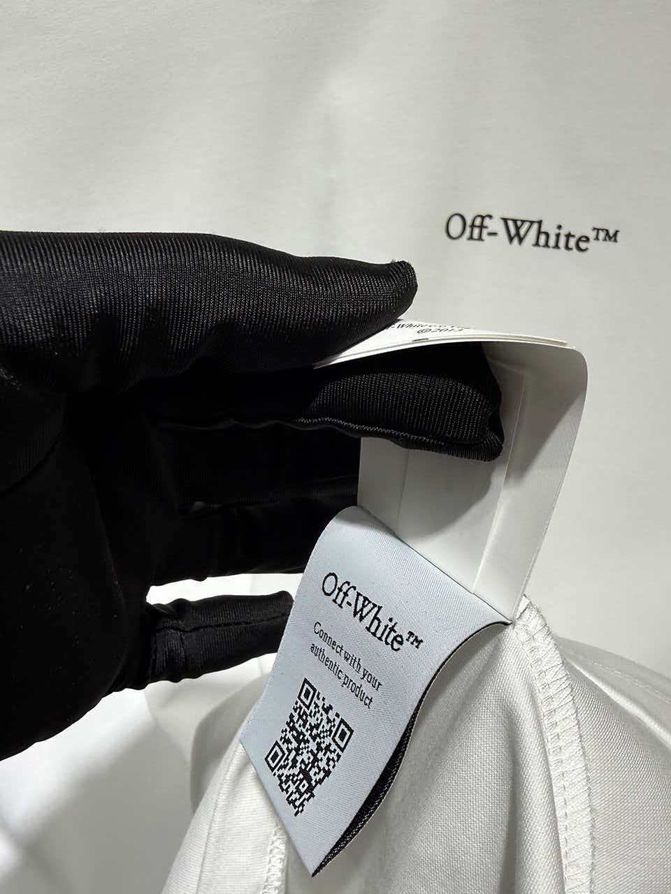 Digital printed circular mesh T-shirt