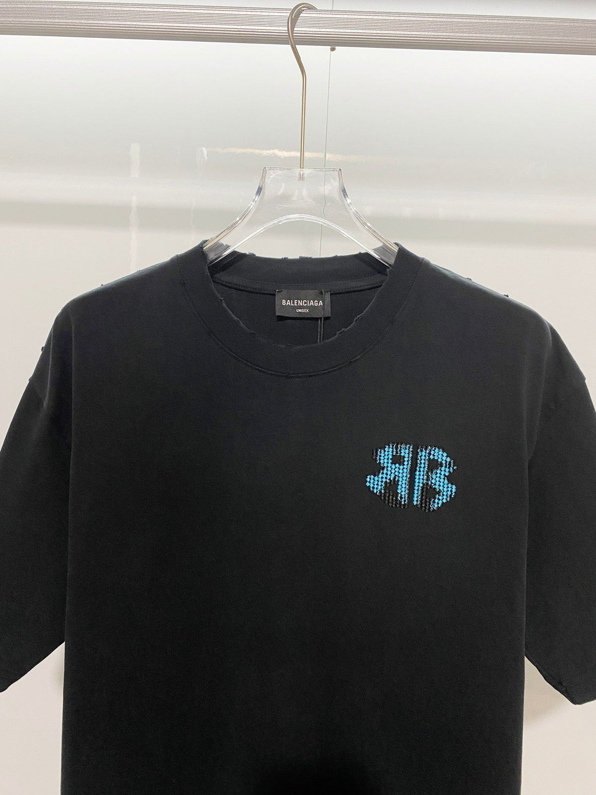 Front and back color blocked double B embroidered flower letters