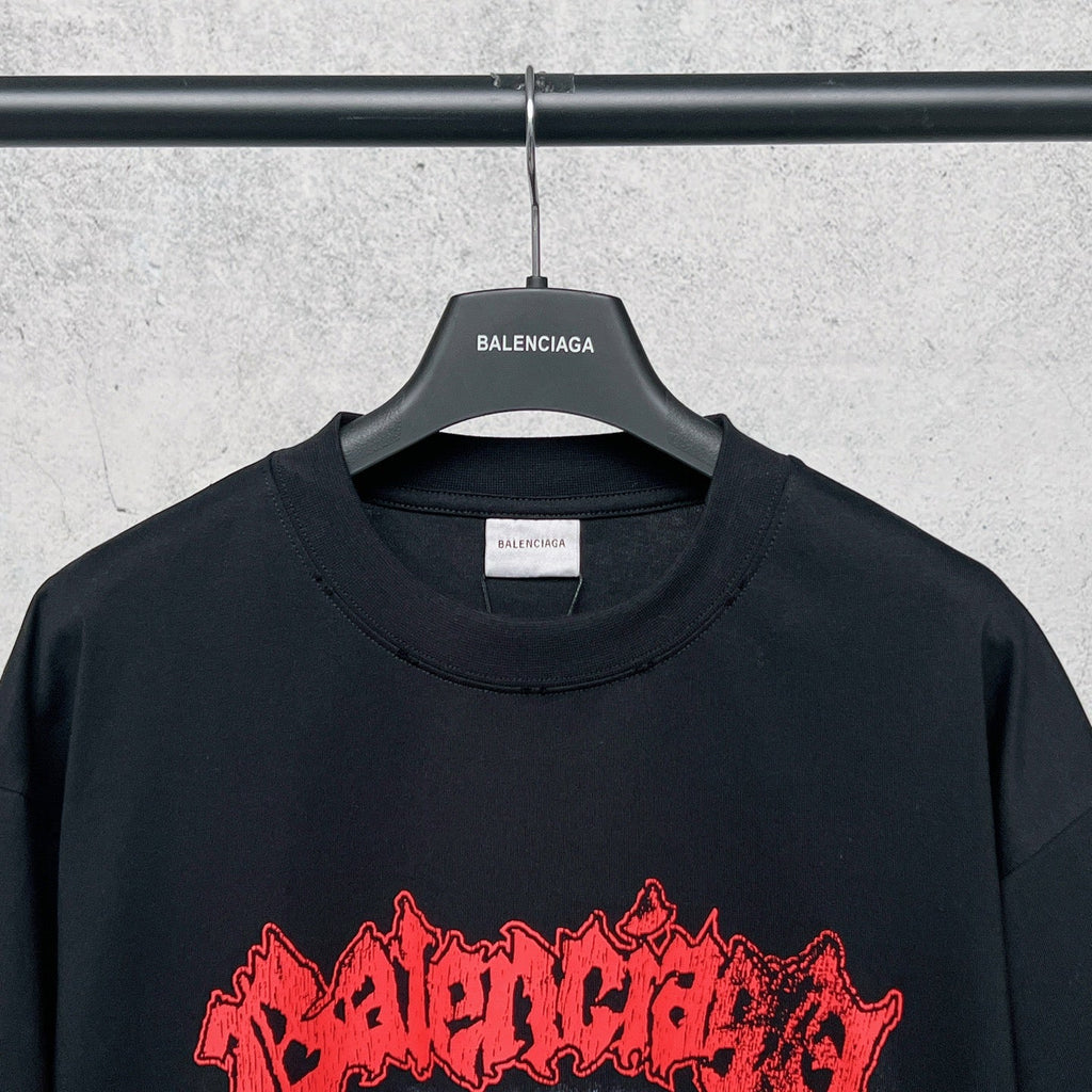 Wear out finished clothing, spray printed short sleeved T-shirt