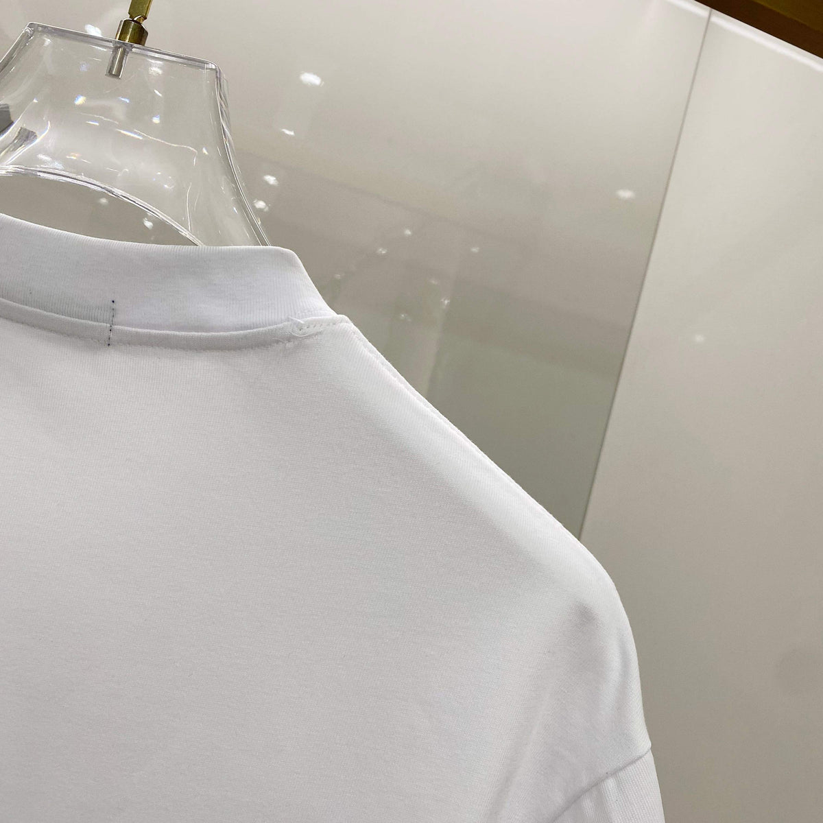 Chest sticker printed logo round neck short sleeved T-shirt 8