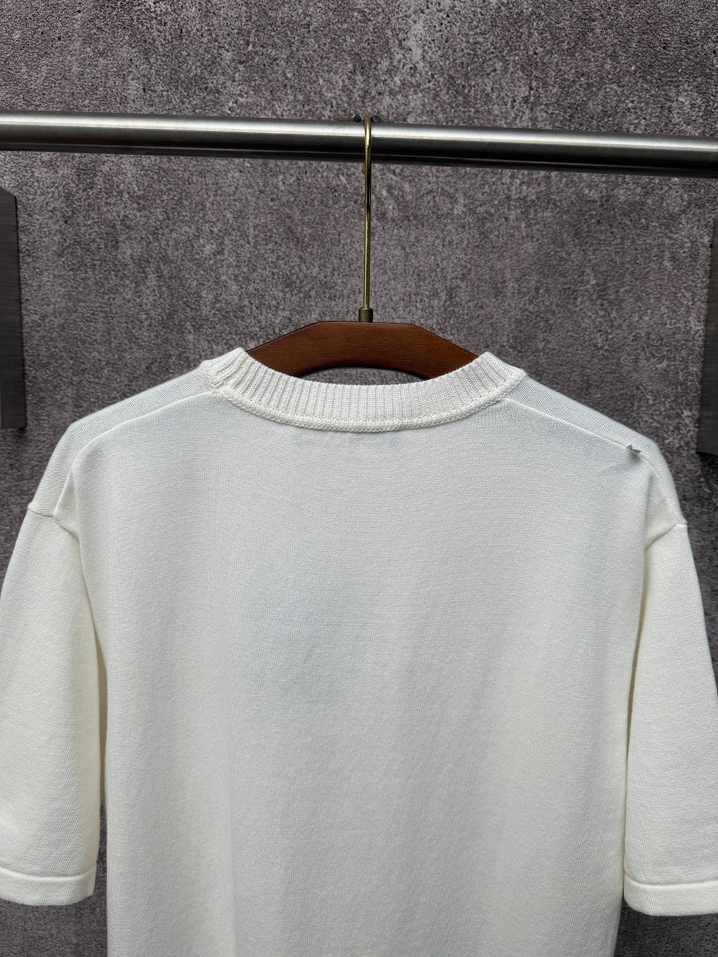 Pin Embroidered Knitted Short Sleeve T-shirt