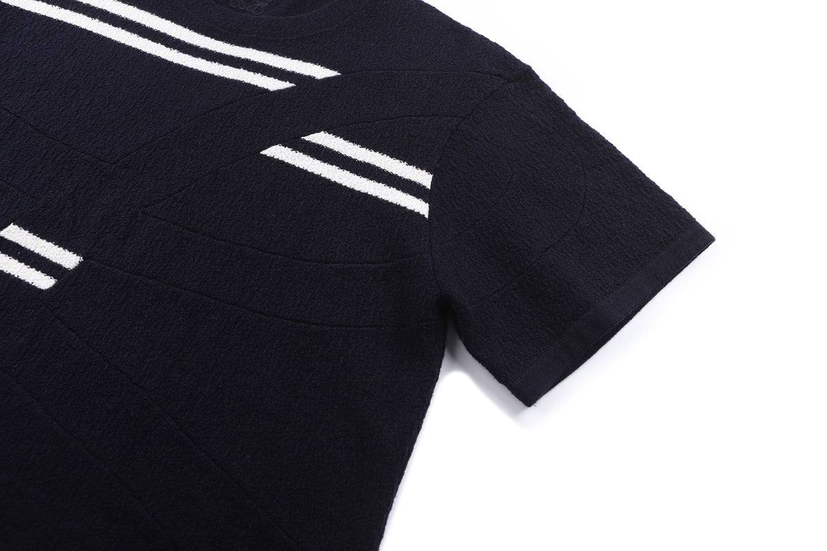 Lightweight textured wool round neck embroidered T-shirt
