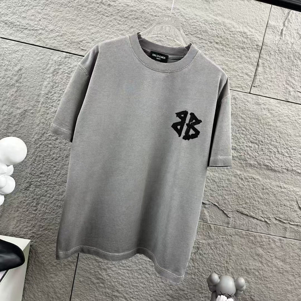 New style embroidered and rhinestone T-shirt