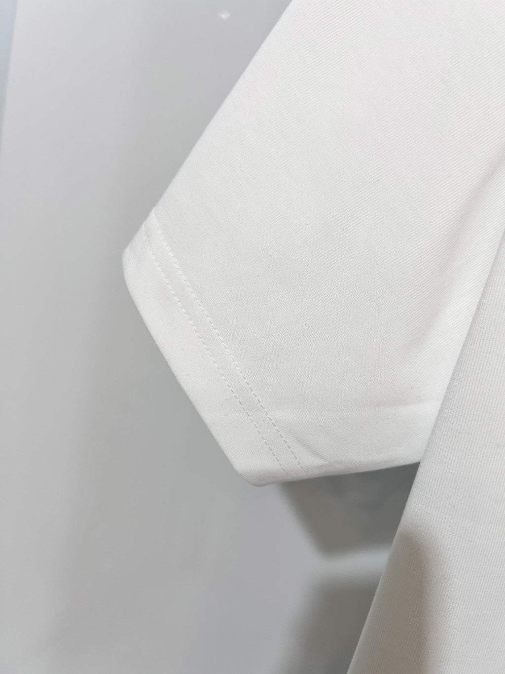 New snow velvet embroidered logo short sleeved shirt