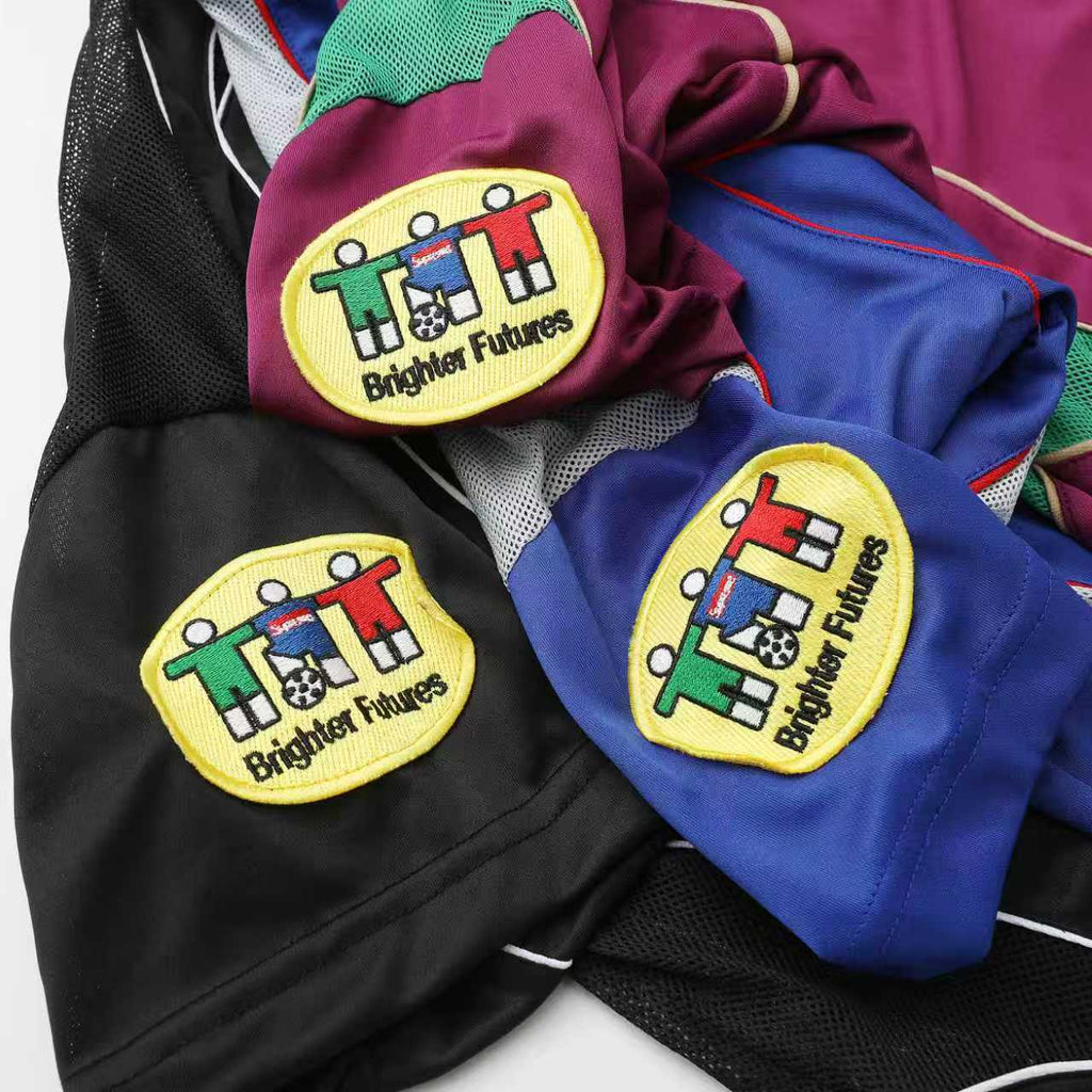 Embroidered patch short sleeved football jersey for both men and women