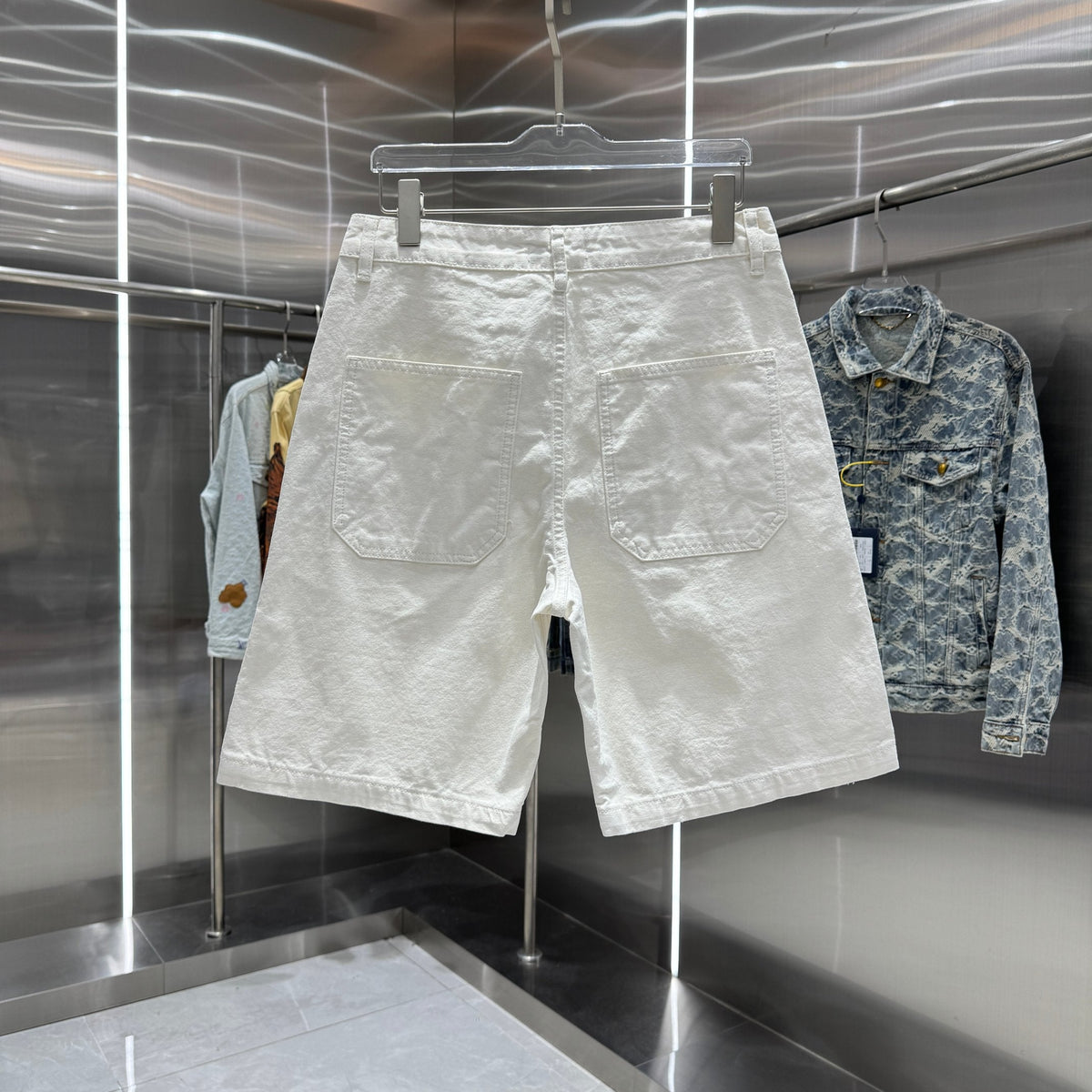 Spliced cross denim shorts
