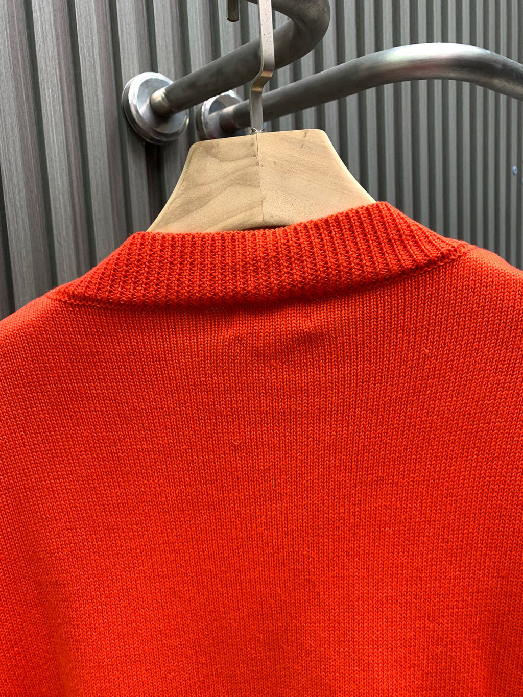 Sheep wool blended plain knitted sweater