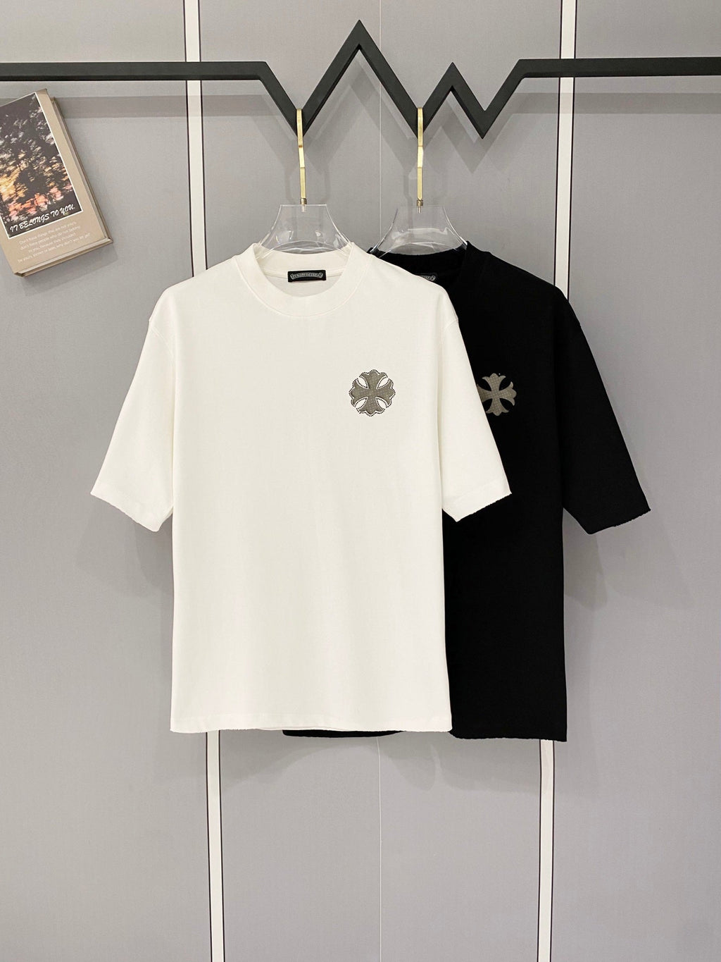 New spring short sleeved round neck T-shirt
