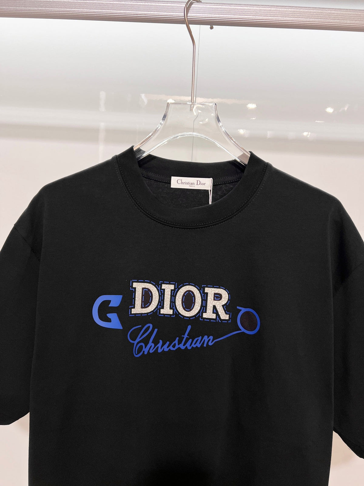Matte splicing offset letter round neck T-shirt