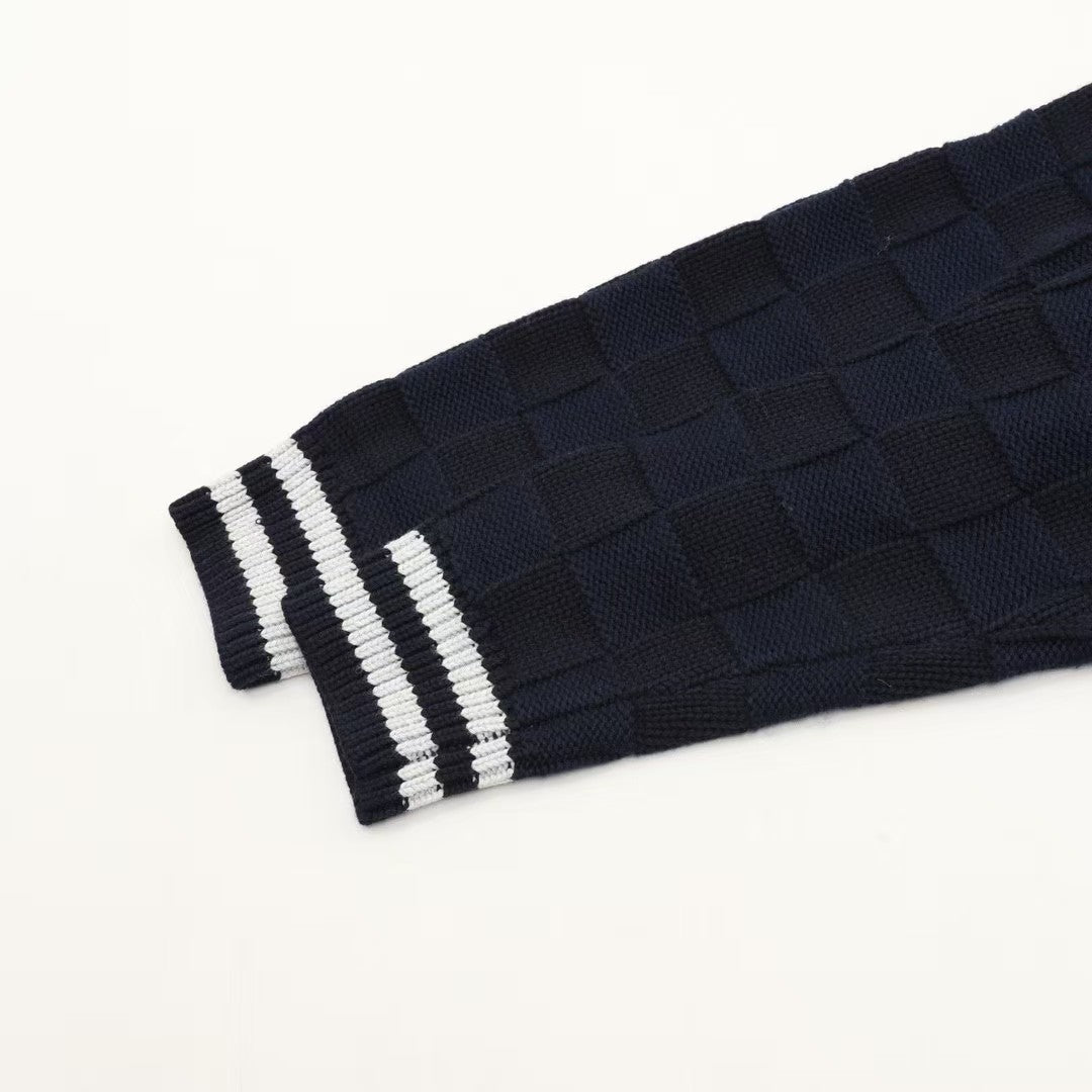 Small checkerboard sweater cardigan